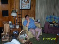 vos_living_room_chair.jpg